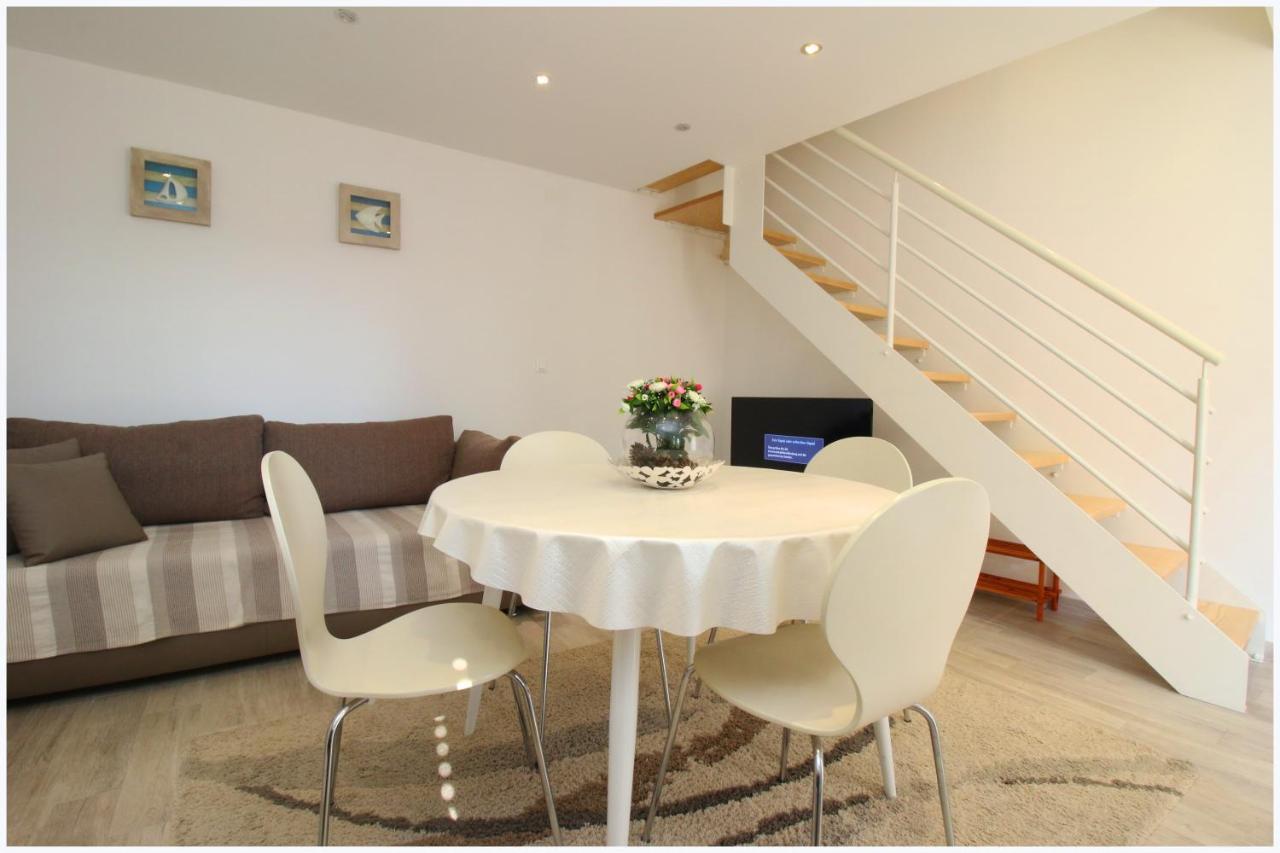 Holiday Home Ante Примоштен Екстер'єр фото