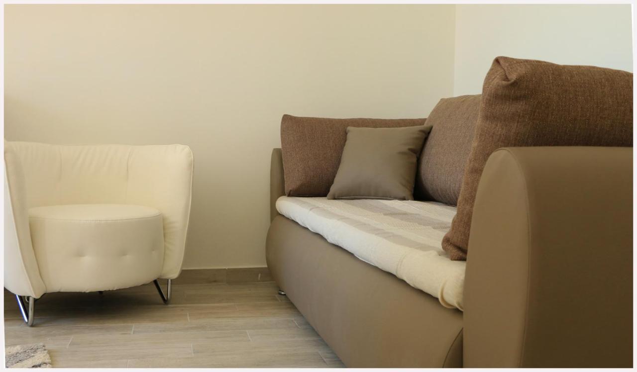 Holiday Home Ante Примоштен Екстер'єр фото