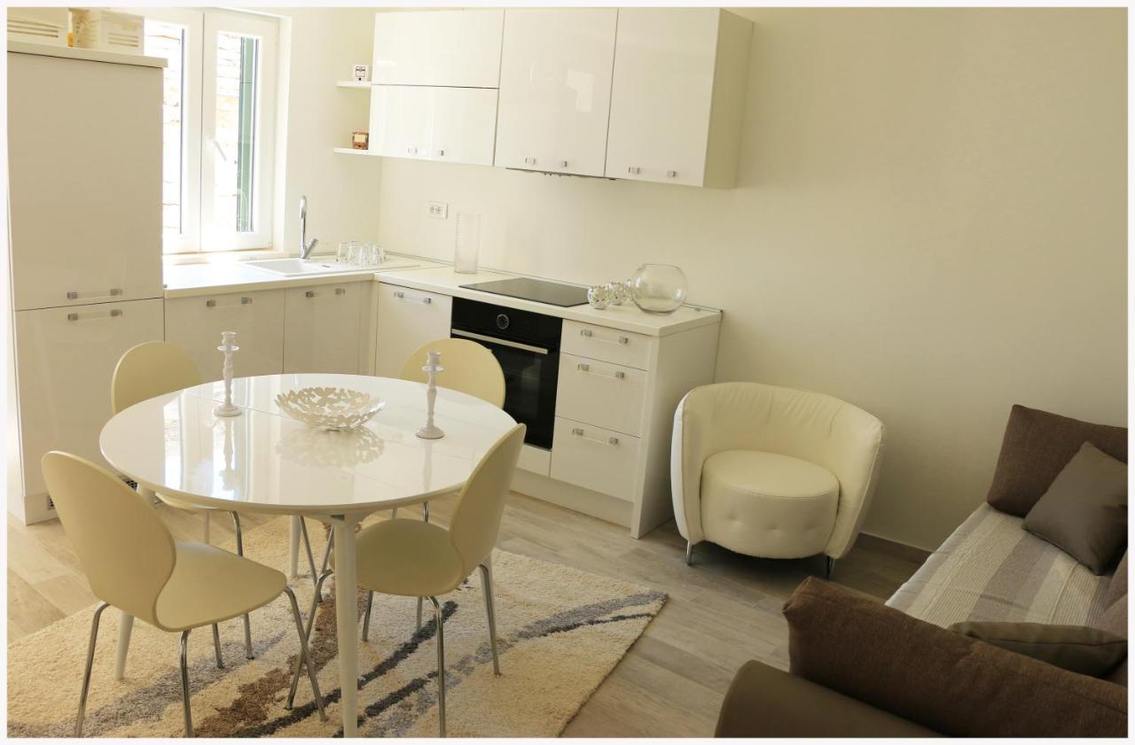 Holiday Home Ante Примоштен Екстер'єр фото
